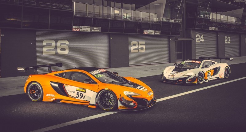 2016 McLaren 650S GT3 SWEEPS Bathhurst 1