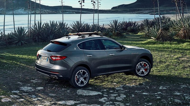 2017 Maserati Levante - Dynamic Photos 6