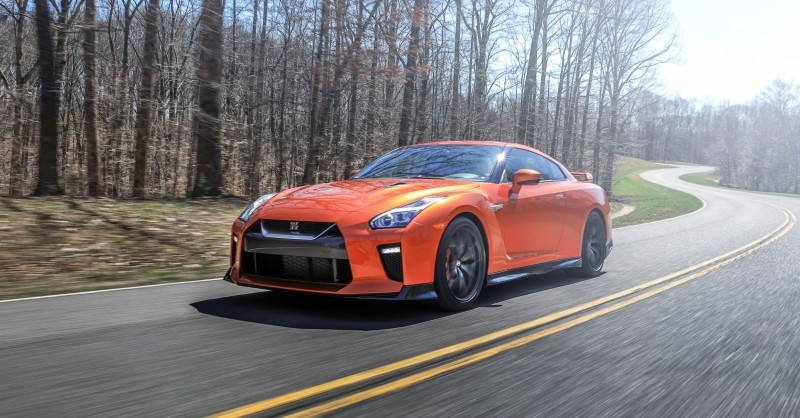 2017_nissan_gtr_01