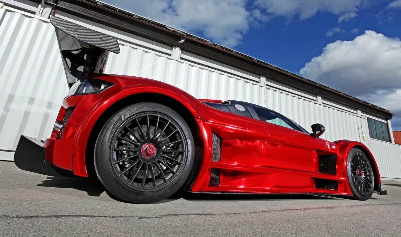 2M Designs GUMPERT APOLLO S 7