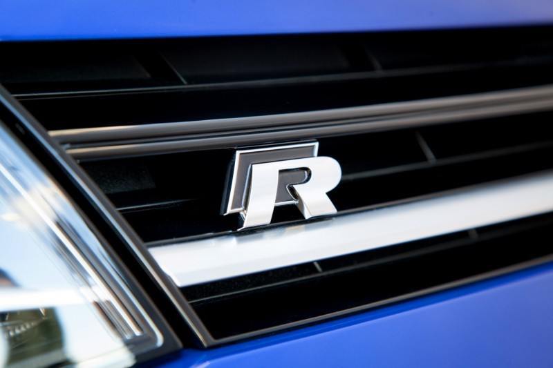 4.9s VW Golf R Officially Coming to USA in January 2015 With At Least 290HP 1