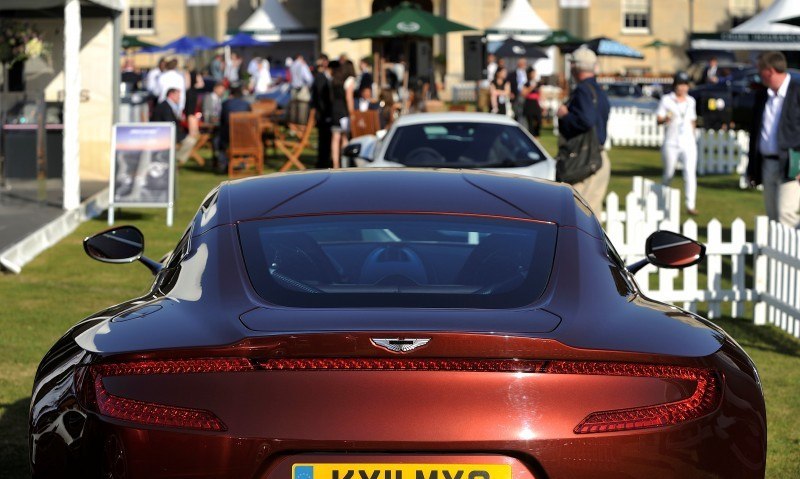 ASTON MARTIN One-77 13