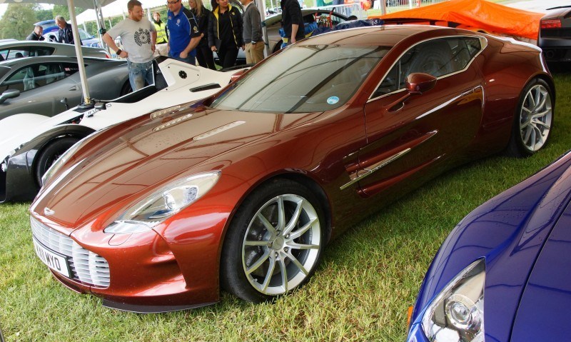 ASTON MARTIN One-77 8