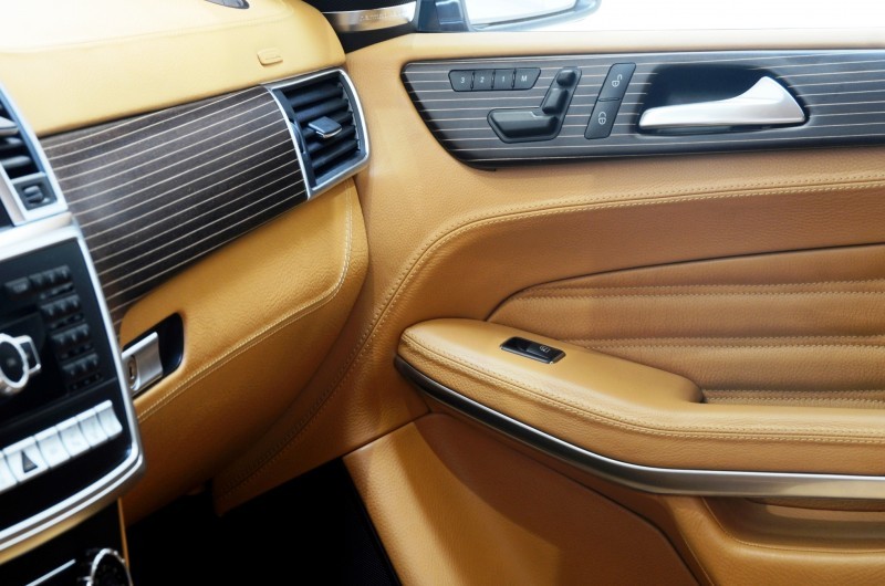 BRABUS Custom Interiors for the Mercedes-Benz ML-Class SUV 30
