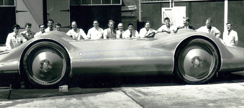 Bluebird V and Bluebird CN7 Reunited and Viewable by Public at Beaulieu National Motor Museum 6