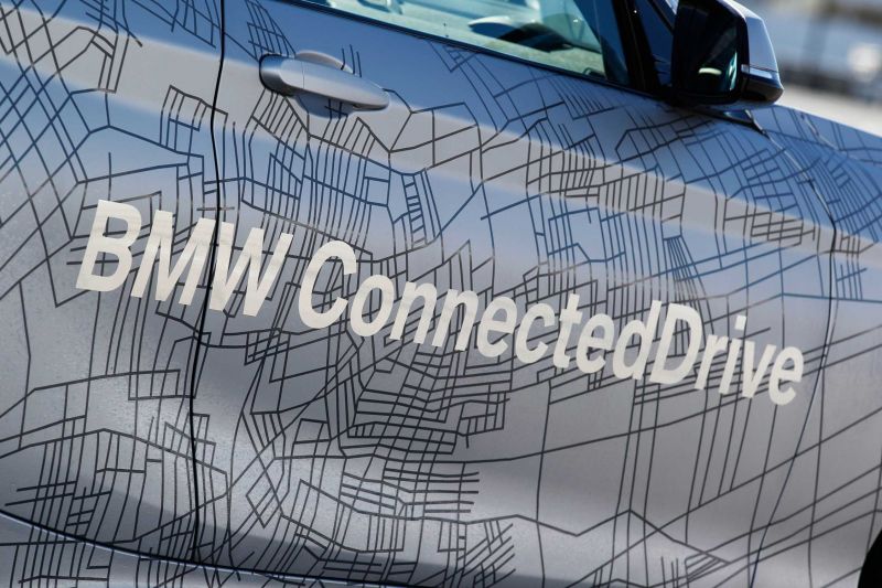 Car-Revs-Daily BMW ConnectedDrive Drift-O-Matic 16