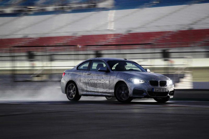 Car-Revs-Daily BMW ConnectedDrive Drift-O-Matic 41