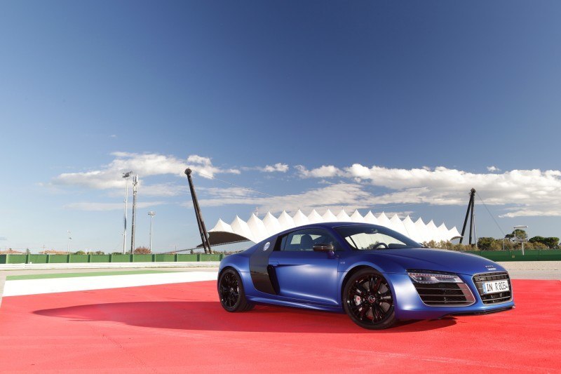 Car-Revs-Daily.com 2014 AUDI R8 V10 Plus in Sepang Matte Metallic Blue 49