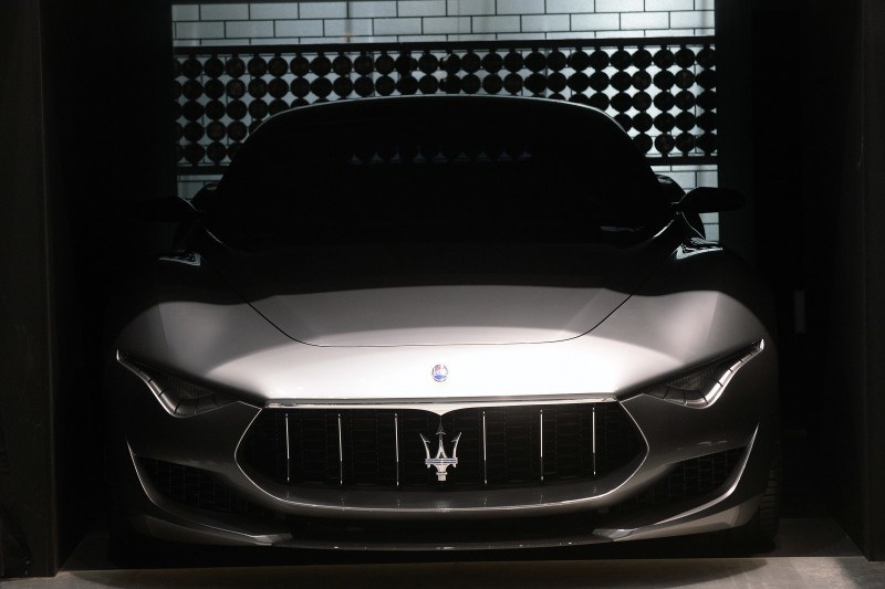 Car-Revs-Daily.com 2014 Maserati Alfieri Concept - Close-up, High-Res Details in 82 New Photos 22