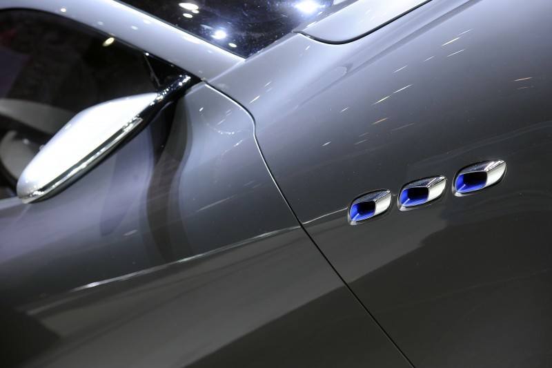 Car-Revs-Daily.com 2014 Maserati Alfieri Concept - Close-up, High-Res Details in 82 New Photos 74