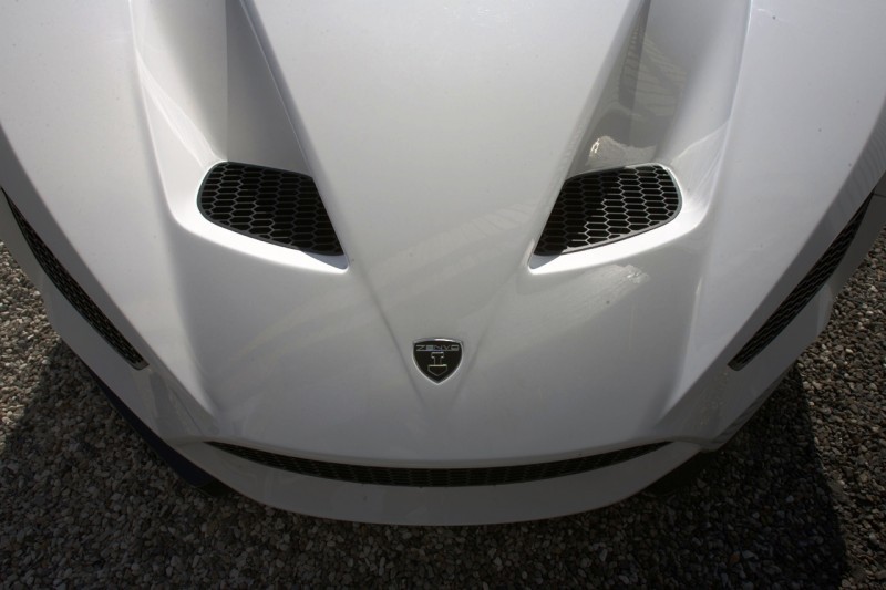 Car-Revs-Daily.com 2014 ZENVO ST1 Lands in USA With Stunning Design and Huge Power 53