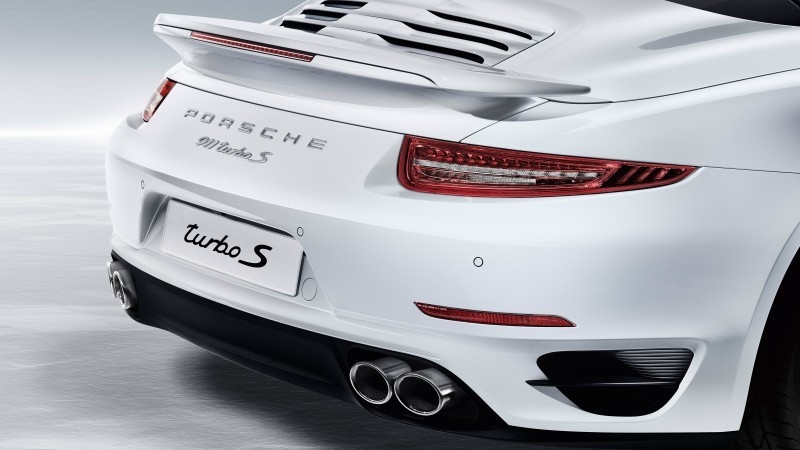 Car-Revs-Daily.com 2015 911 Turbo and Turbo S Cabrio 45