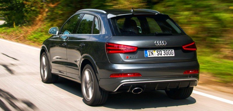 Car-Revs-Daily.com 2015 Audi RS Q3 12