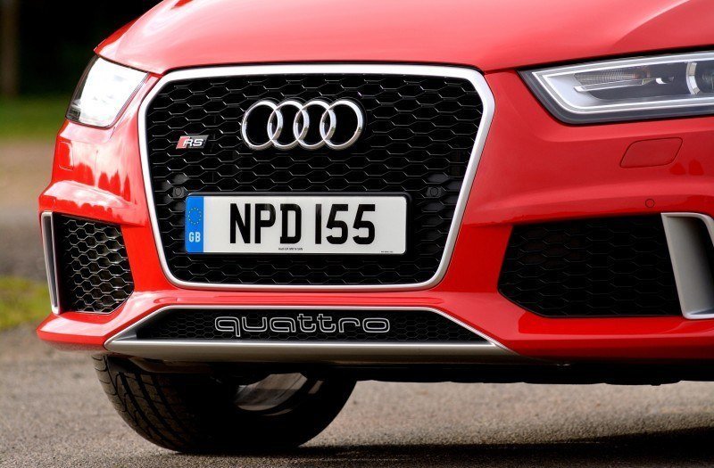 Car-Revs-Daily.com 2015 Audi RS Q3 34