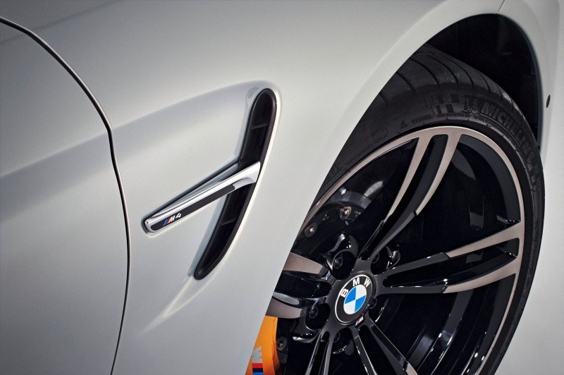 Car-Revs-Daily.com 2015 BMW M4 Convertible 77