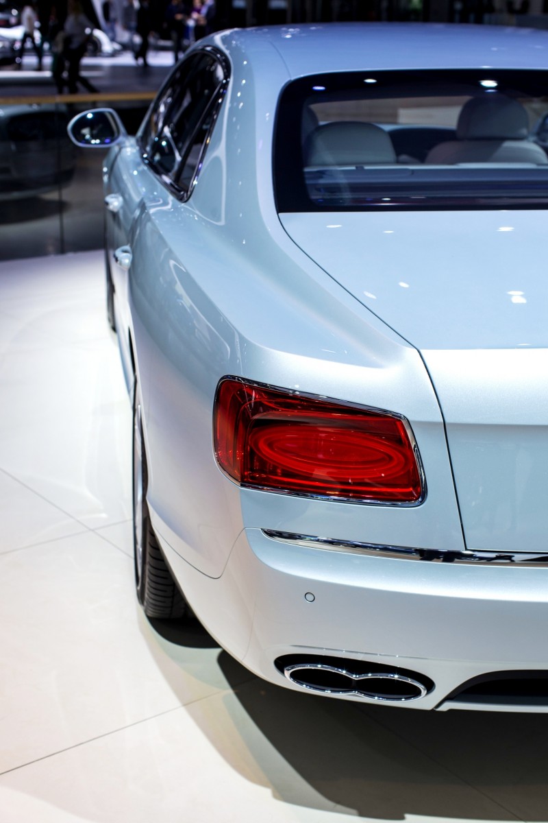 Car-Revs-Daily.com 2015 Bentley Flying Spur V8 Debuts in Moscow 14