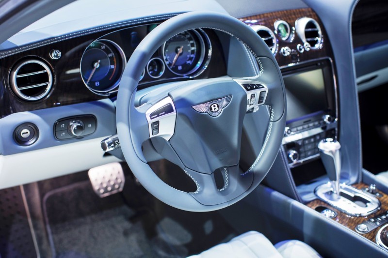 Car-Revs-Daily.com 2015 Bentley Flying Spur V8 Debuts in Moscow 16