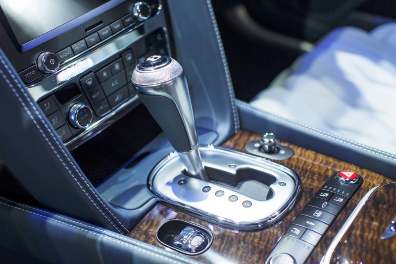 Car-Revs-Daily.com 2015 Bentley Flying Spur V8 Debuts in Moscow 17