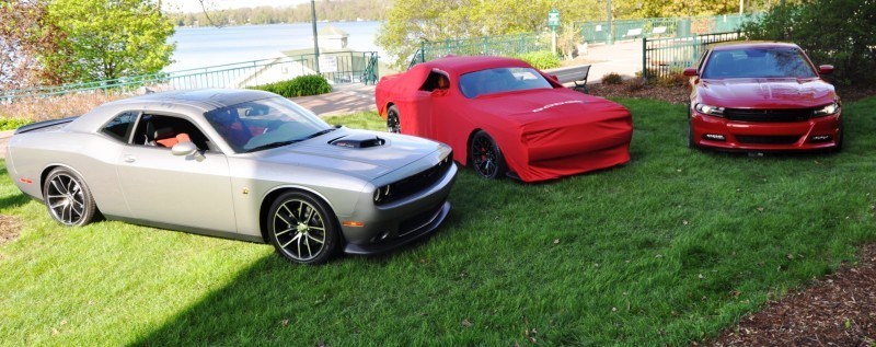 Car-Revs-Daily.com - 2015 Dodge Challenger SRT Hellcat Debut Photos and Video 3