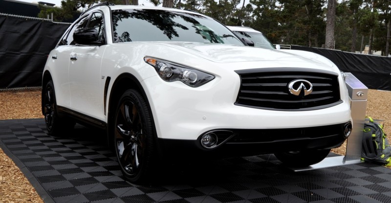 Car-Revs-Daily.com 2015 INFINITI QX70S 22