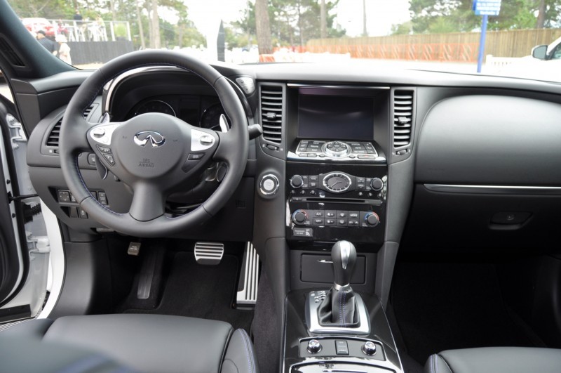 Car-Revs-Daily.com 2015 INFINITI QX70S 8