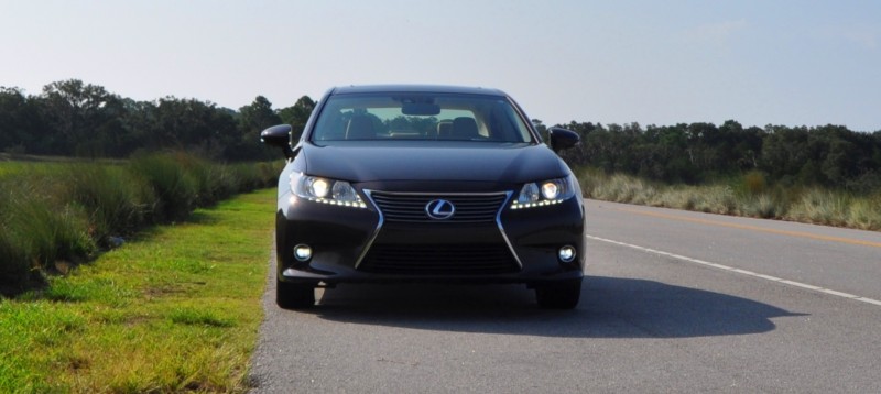 Car-Revs-Daily.com 2015 Lexus ES300h Review 19