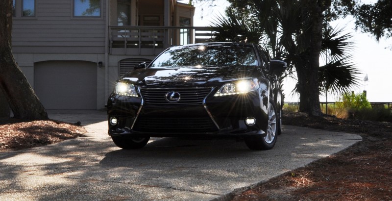 Car-Revs-Daily.com 2015 Lexus ES300h Review 36