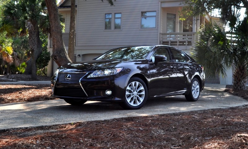 Car-Revs-Daily.com 2015 Lexus ES300h Review 38