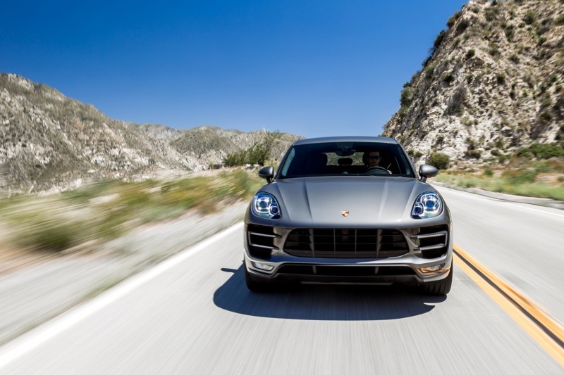 Car-Revs-Daily.com 2015 Porsche MACAN USA 23