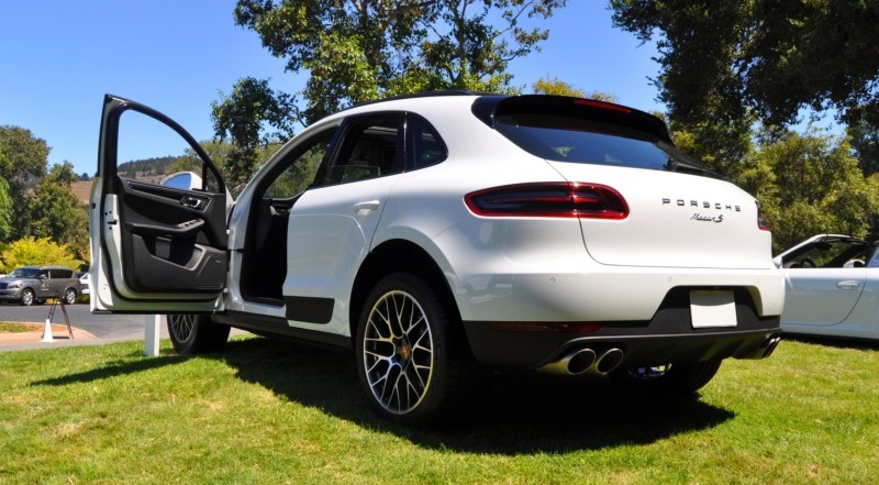 Car-Revs-Daily.com 2015 Porsche Macan S 95