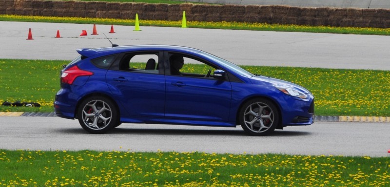 Car-Revs-Daily.com Autocrosses the 2014 Ford Focus ST 14