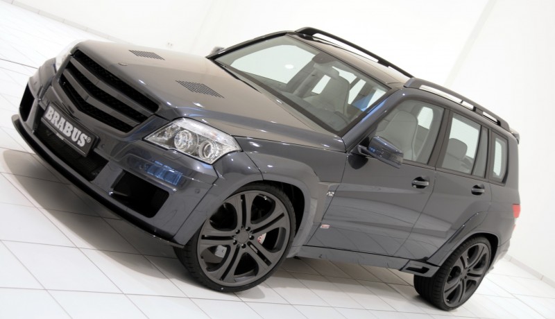 Car-Revs-Daily.com BRABUS GLK V12 15