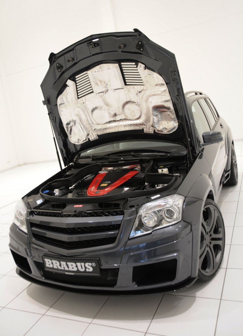 Car-Revs-Daily.com BRABUS GLK V12 17