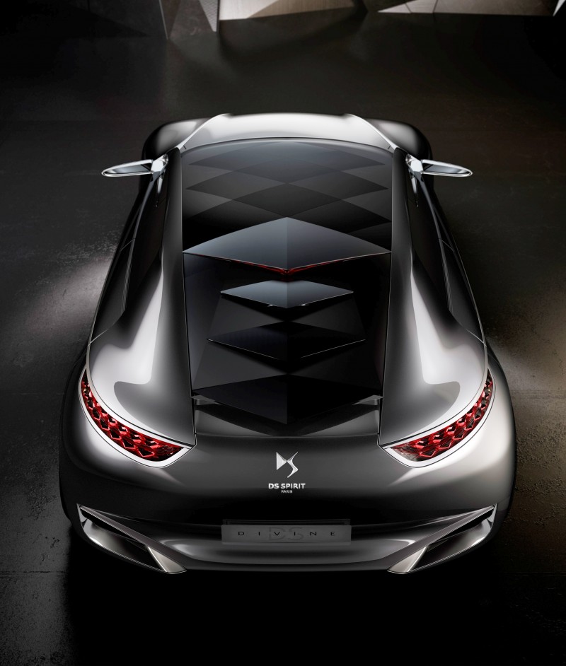 Car-Revs-Daily.com Citroen Divine DS Concept for Paris 2014 Shows Way for 2016 DS4 26