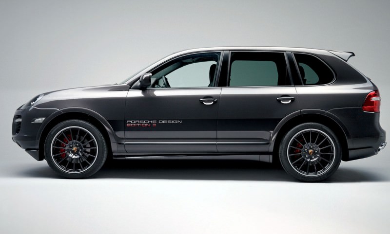 Car-Revs-Daily.com Concept Flashback - 2005 RINSPEED Chopster vs Porsche Cayenne Turbo S 9