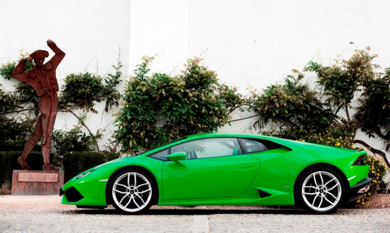 Car-Revs-Daily.com Lamborghini Huracan Super High Resolution Photos Marbella 44