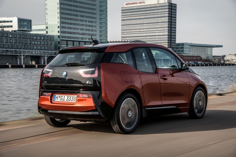 Car-Revs-Daily.com Mega Galleries - 2015 BMW i3 106