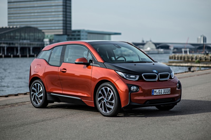 Car-Revs-Daily.com Mega Galleries - 2015 BMW i3 111