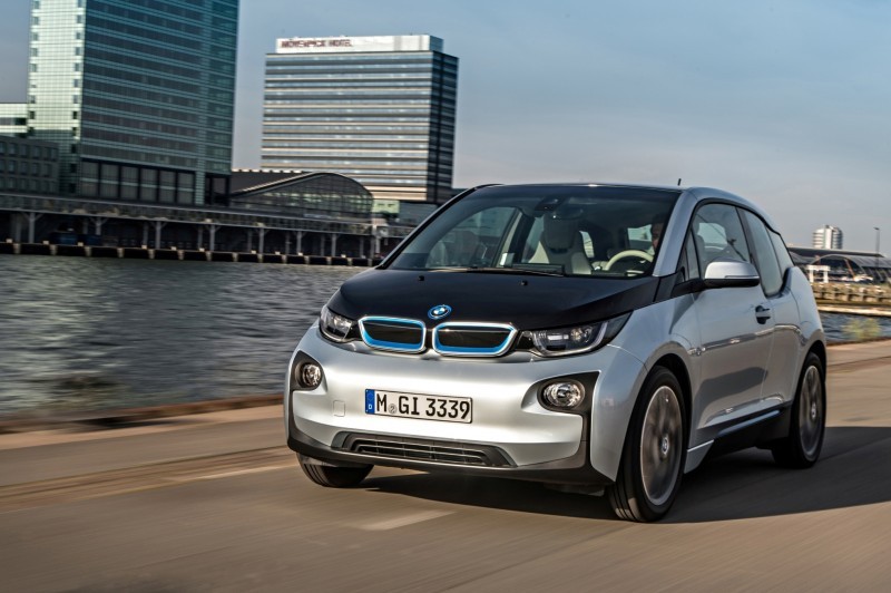 Car-Revs-Daily.com Mega Galleries - 2015 BMW i3 143