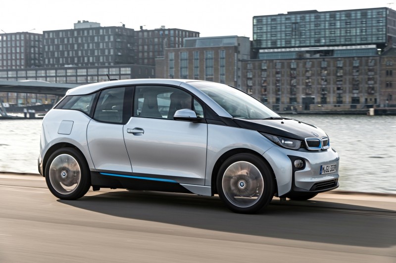 Car-Revs-Daily.com Mega Galleries - 2015 BMW i3 145