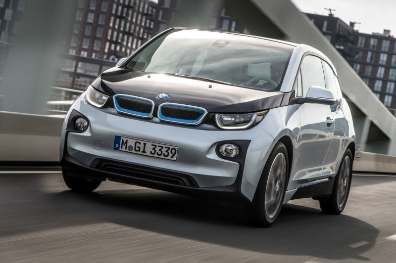 Car-Revs-Daily.com Mega Galleries - 2015 BMW i3 148