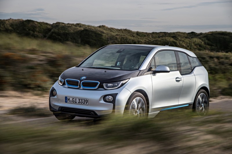 Car-Revs-Daily.com Mega Galleries - 2015 BMW i3 162