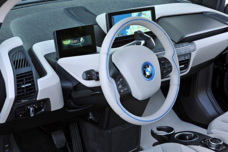 Car-Revs-Daily.com Mega Galleries - 2015 BMW i3 183