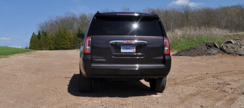 Car-Revs-Daily.com Reviews the 2015 GMC Yukon Denali 26