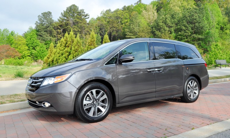 Car-Revs-Daily.com Road Test Review - 2014 Honda Odyssey Touring Elite 13