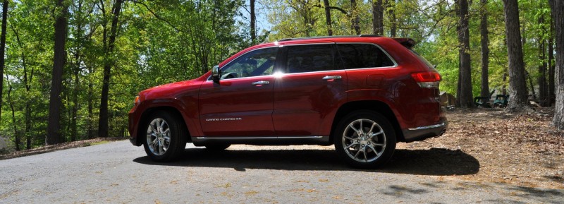 Car-Revs-Daily.com Road Test Review - 2014 Jeep Grand Cherokee Summit V6 13