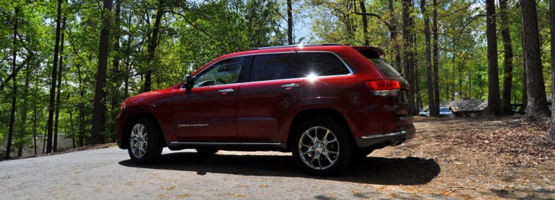 Car-Revs-Daily.com Road Test Review - 2014 Jeep Grand Cherokee Summit V6 14