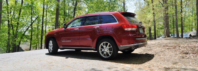 Car-Revs-Daily.com Road Test Review - 2014 Jeep Grand Cherokee Summit V6 15