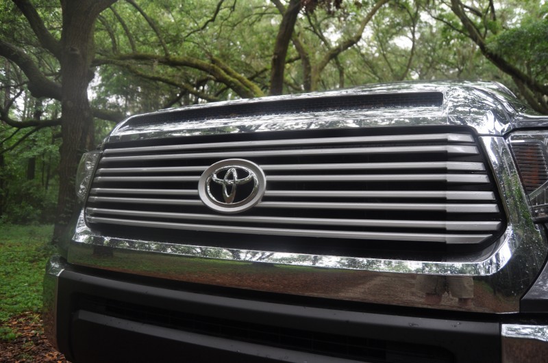 Car-Revs-Daily.com Road Test Review - 2014 Toyota Tundra 5.7L V8 CrewMax Limited 24