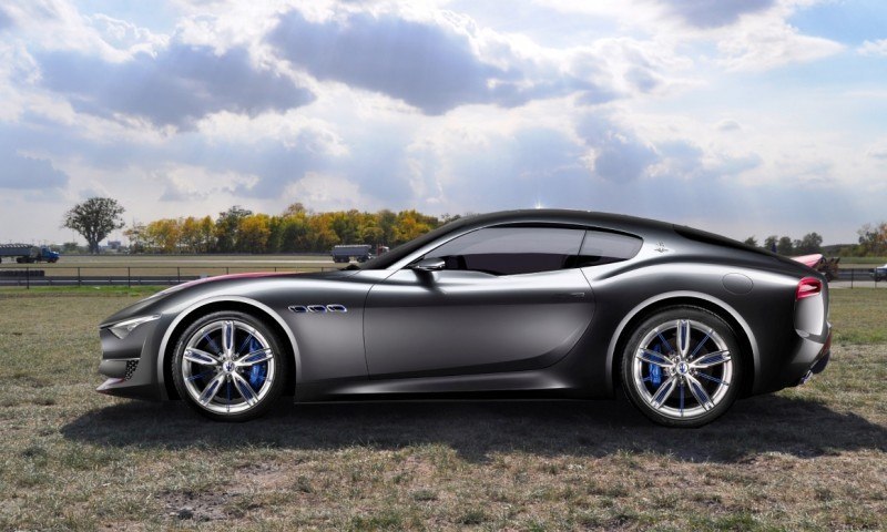 Car-Revs-Daily.com SRT Viper and Maserati Alfieri Concept - Friends or Family 5
